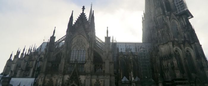 Köln'e Ermeni soykırım anıtı