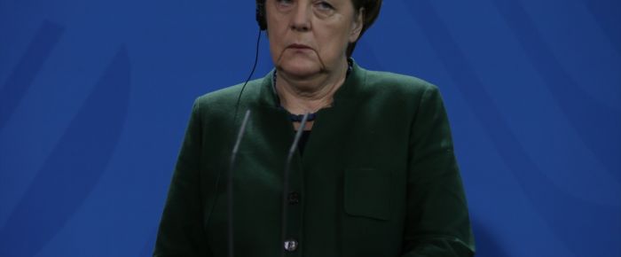 Merkel'den Trump'a gönderme